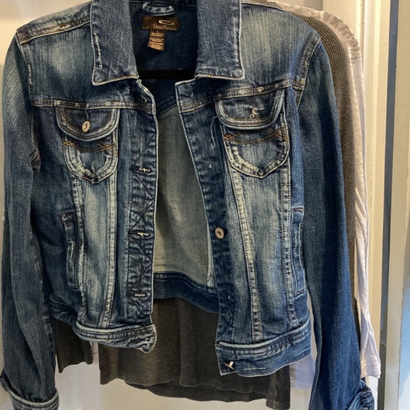 Shirts - Picture 3 of 3